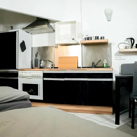 Apartment Stylish Flat With Wifi Near University& Messe *